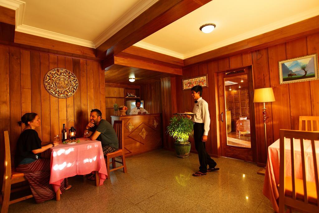 The Hotel Emperor Mandalay Exteriör bild