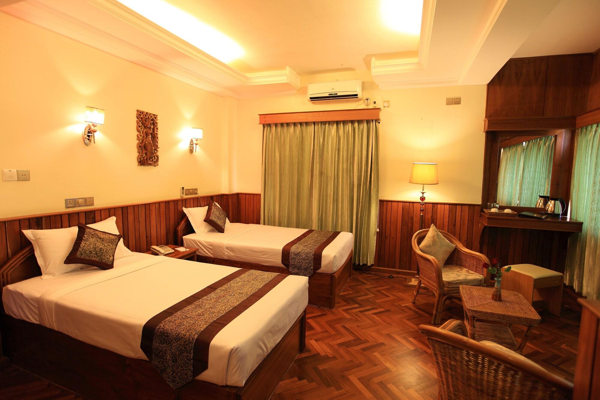 The Hotel Emperor Mandalay Exteriör bild