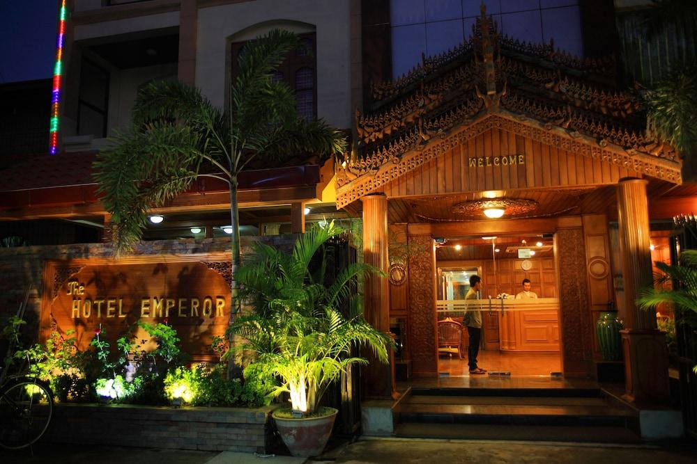 The Hotel Emperor Mandalay Exteriör bild